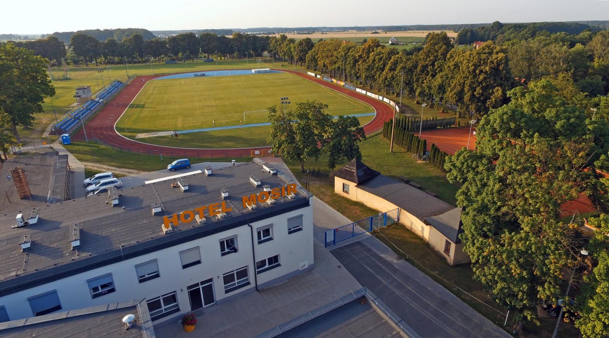 Hotel Sportowy Вольштын Экстерьер фото